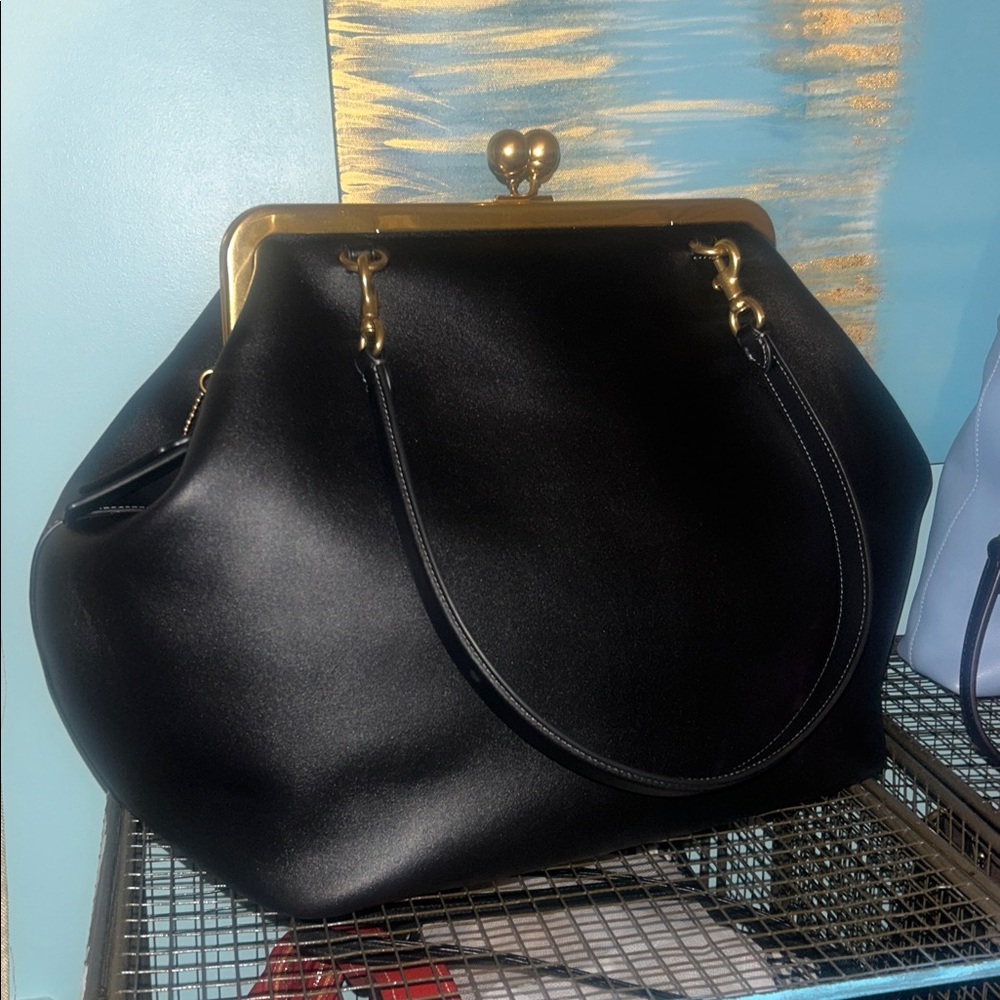 Coach Large Kisslock Frame Bag
